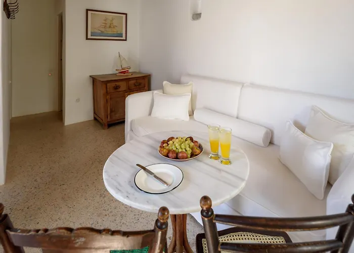 Mezzolovero * Kímolos