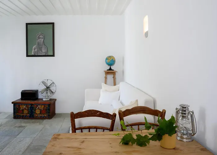 Mezzolovero Apartmán Kímolos