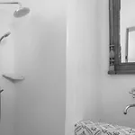 Mezzolovero 公寓 *