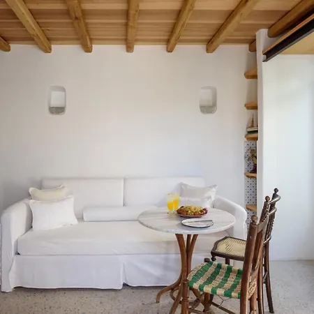 Mezzolovero Apartment Kimolos