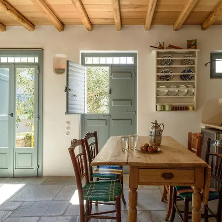 Apartment Mezzolovero Kimolos