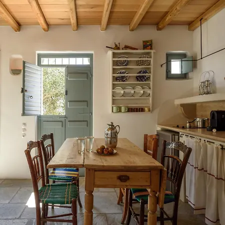 Apartment Mezzolovero Kimolos