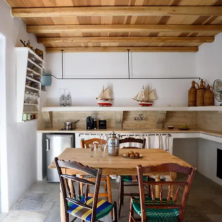 Apartment Mezzolovero Kimolos