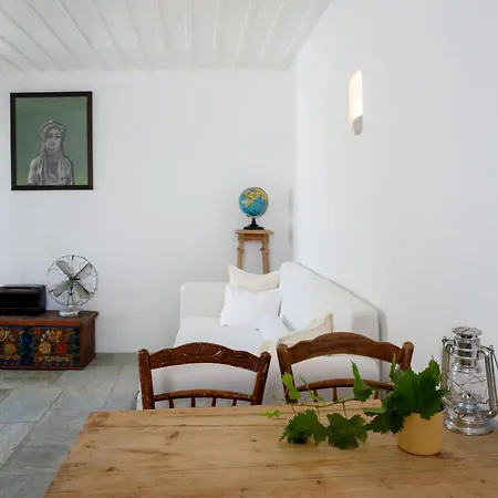 Mezzolovero Apartman Kímolosz