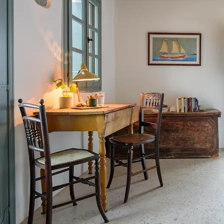 Mezzolovero Apartment