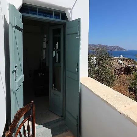 Apartment Mezzolovero Kimolos